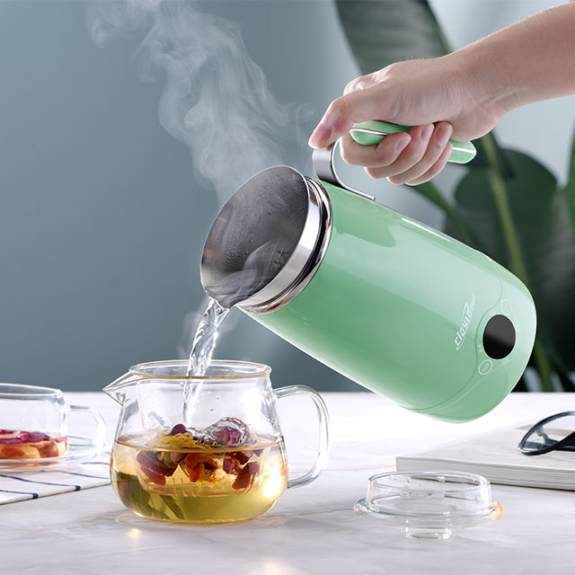 电热水壶0.5L迷你旅行水壶，带双壁冷触水壶，用于面条，甜点，茶和咖啡
